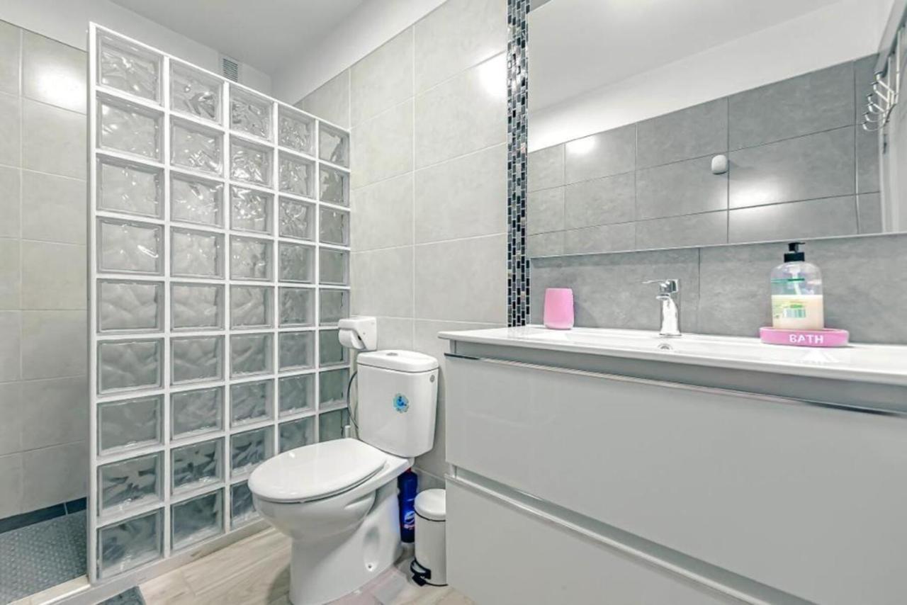 Neptuno Oceanview Suite With Pool And Beach Private Access Puerto de Santiago  Exterior photo