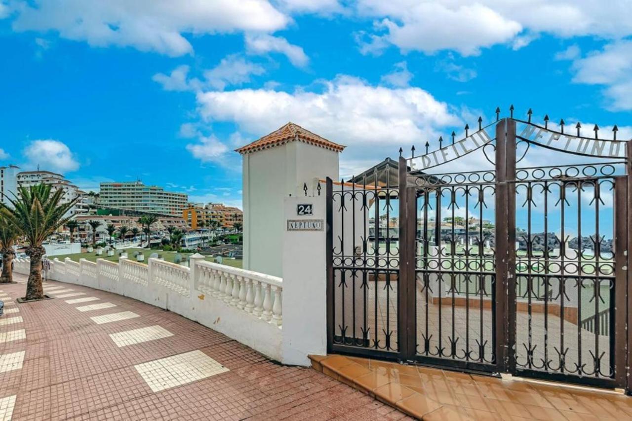 Neptuno Oceanview Suite With Pool And Beach Private Access Puerto de Santiago  Exterior photo